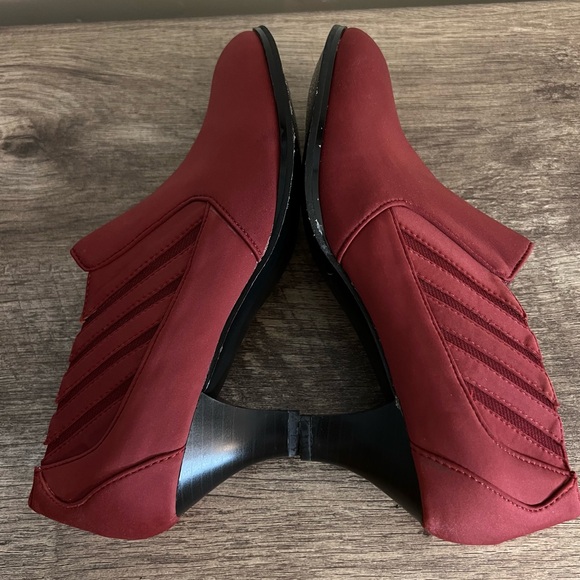 AJ Valenci Reddish Ankle Booties Shoes 2” Heels Women’s Size 7 W - Picture 9 of 11